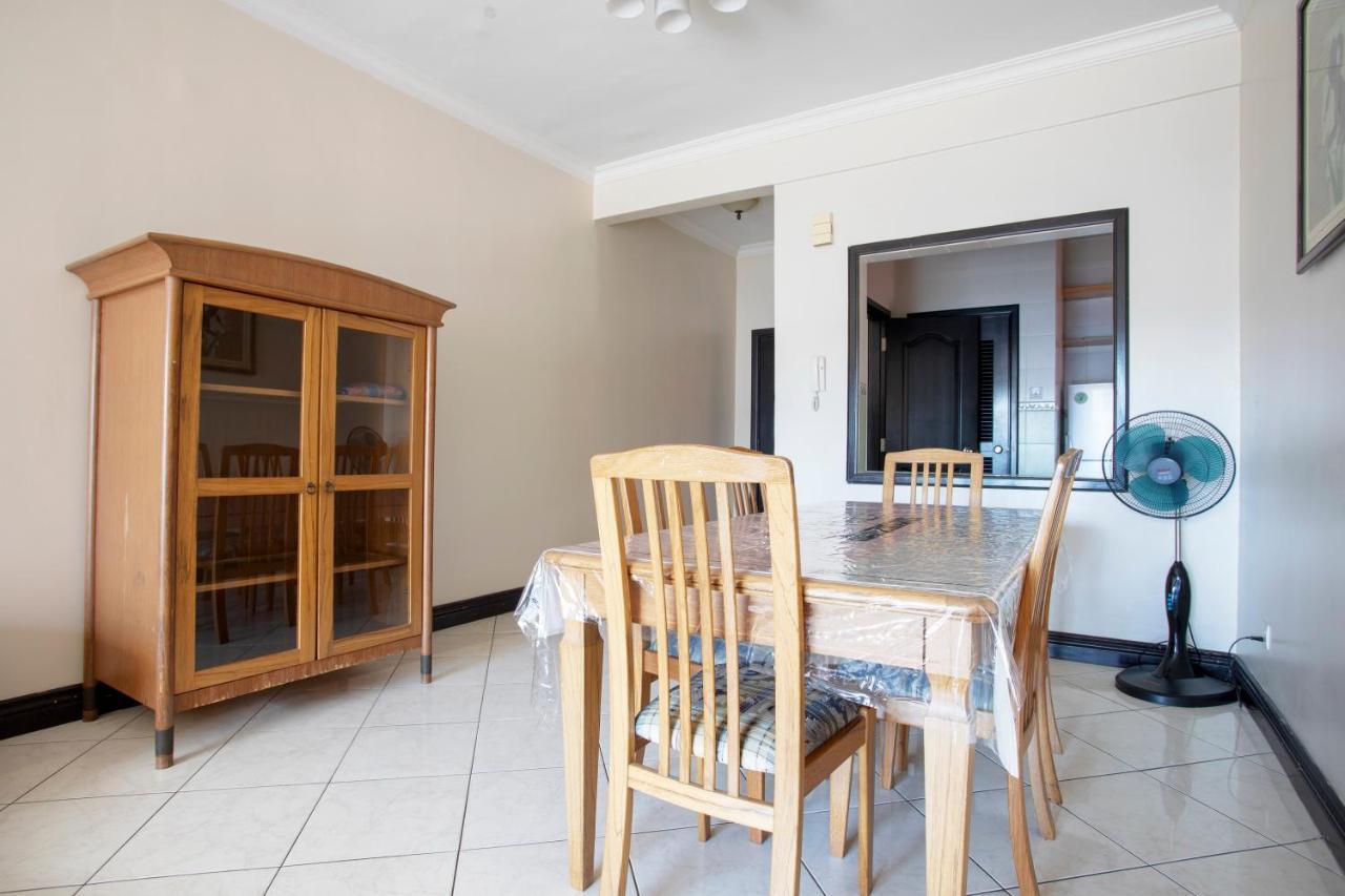 Apartment Marina Court: 6-bedroom Group With Free Parking